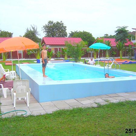 Mini-Golf **** & Resort Ubon Ratchathani Exterior photo